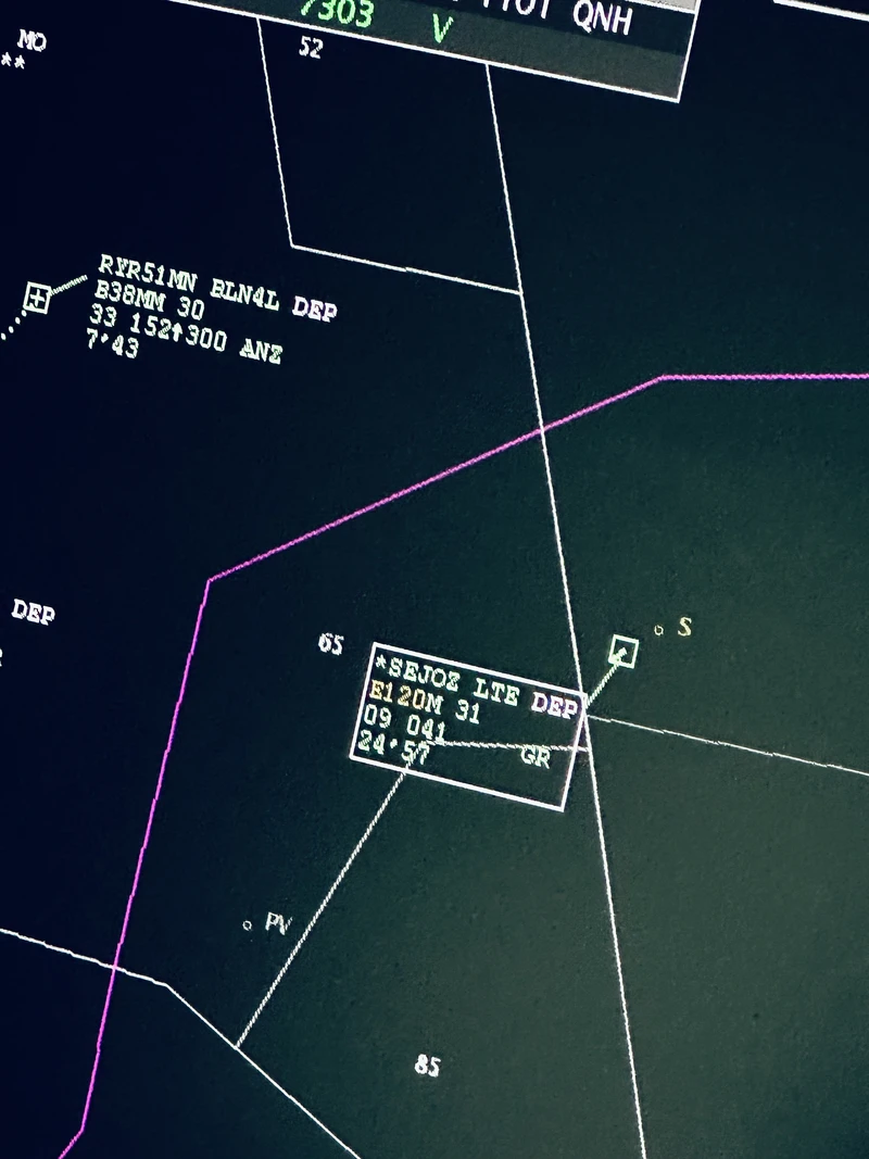 Etiqueta radar del helicóptero en vuelo a Granada. Foto: Enaire